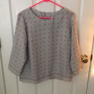 Patterned Lightweight Top